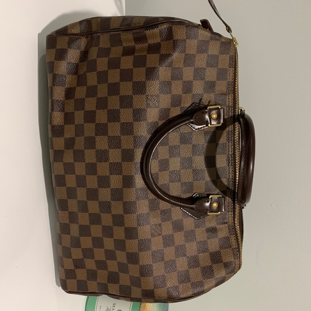 Louis Vuitton speedy 35 authentic! Inside is worn (see pics). outside like new!